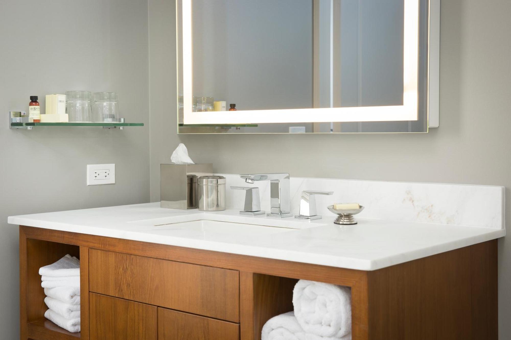 Hotel Zaza Houston Memorial City Номер фото